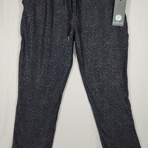 Fare Crop Joggers Scorpio Sol Ditsy Cheetah